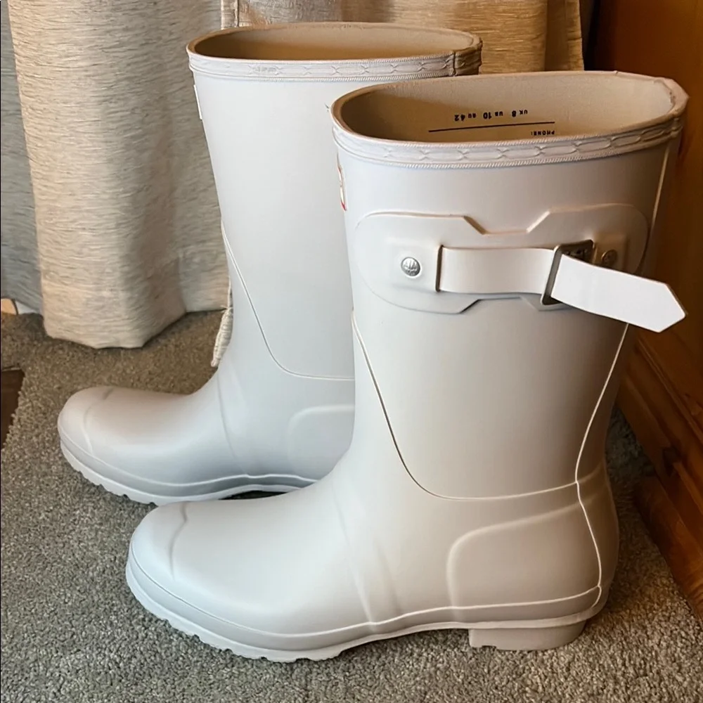 Hunter light grey Rain Boots size 10-new! - Picture 3 of 5